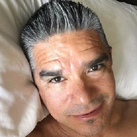 Opzoek naar en zelfverzekerde man.